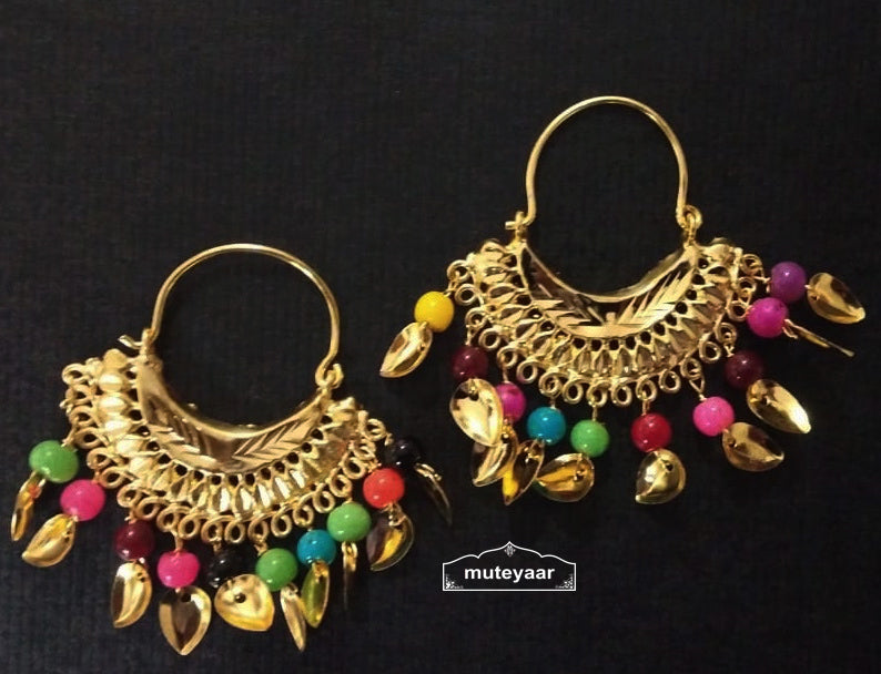 Cute Golden Bali Earrings with Beads & Patti J0504 – White or Multicolour