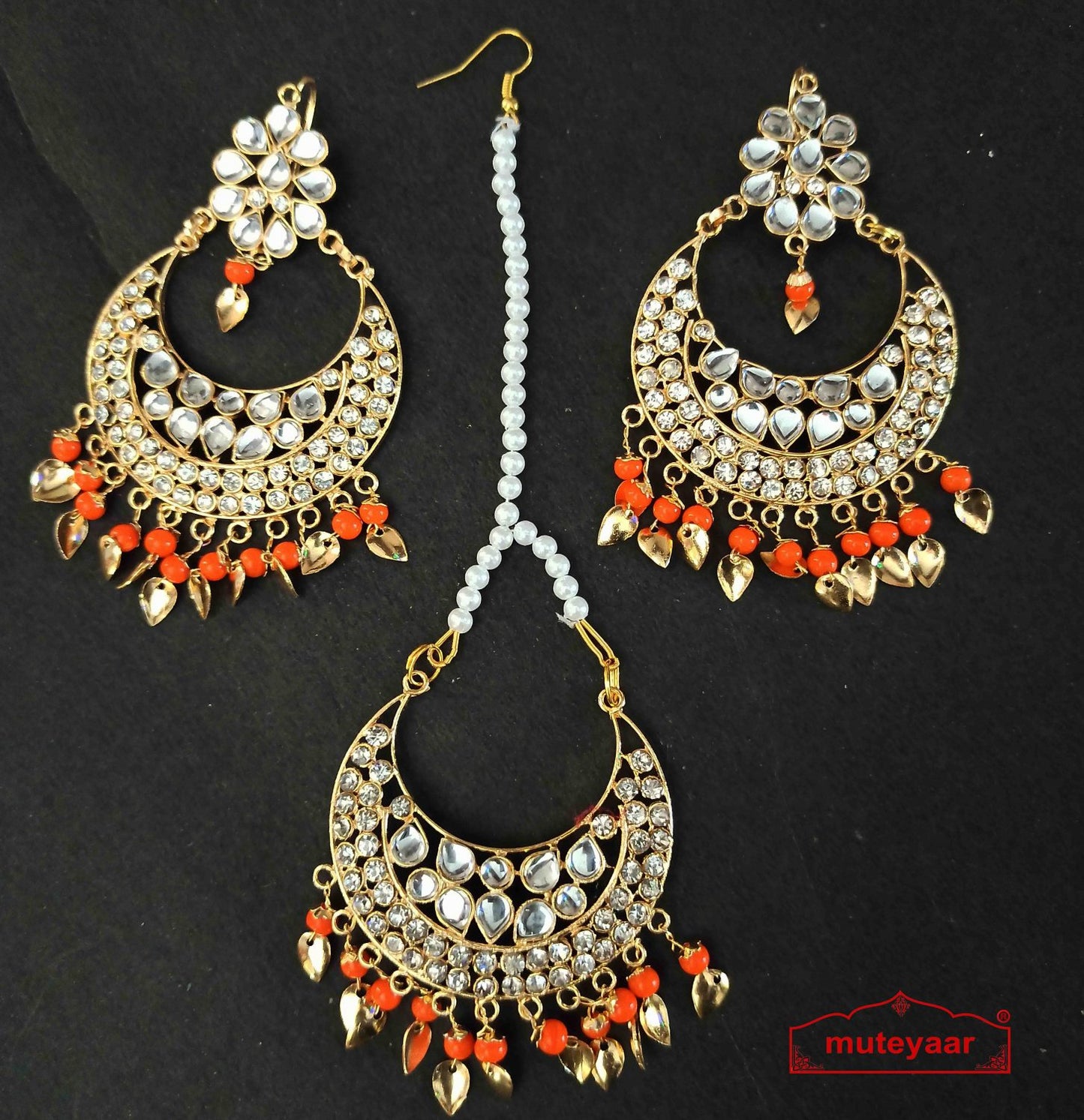 Kundan Tikka Earrings Set with Orange Beads J0518