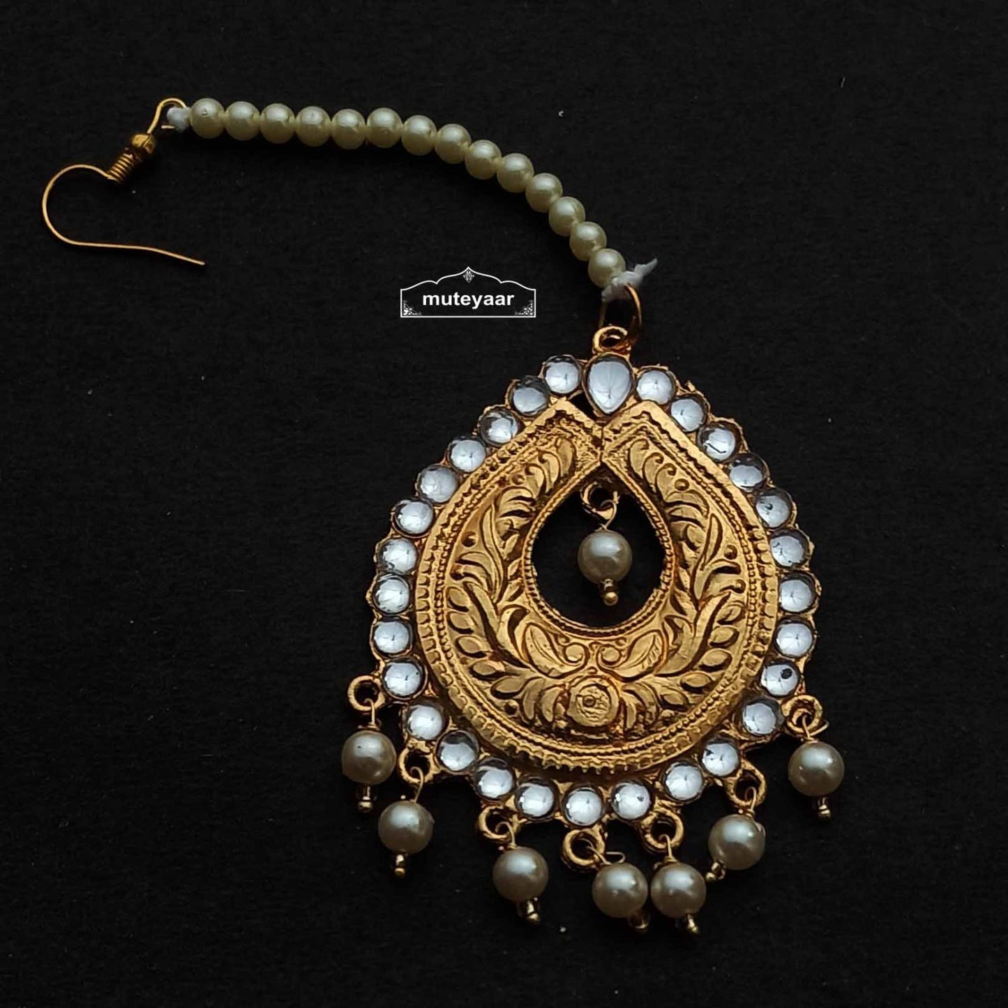 Golden Tikka With Kundan J0683