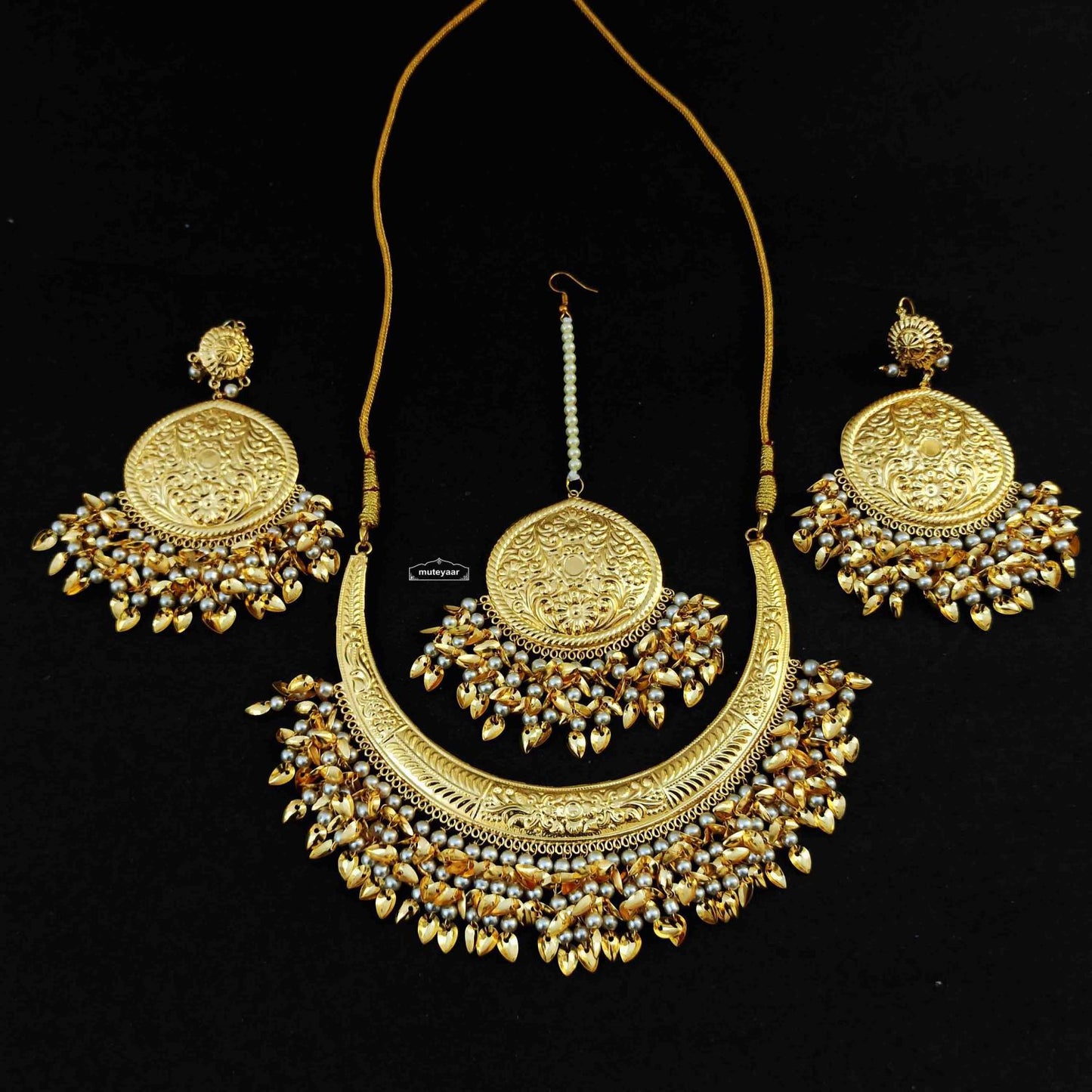 Punjabi Hasli Set J0746 | Gold Polish Necklace with White Beads