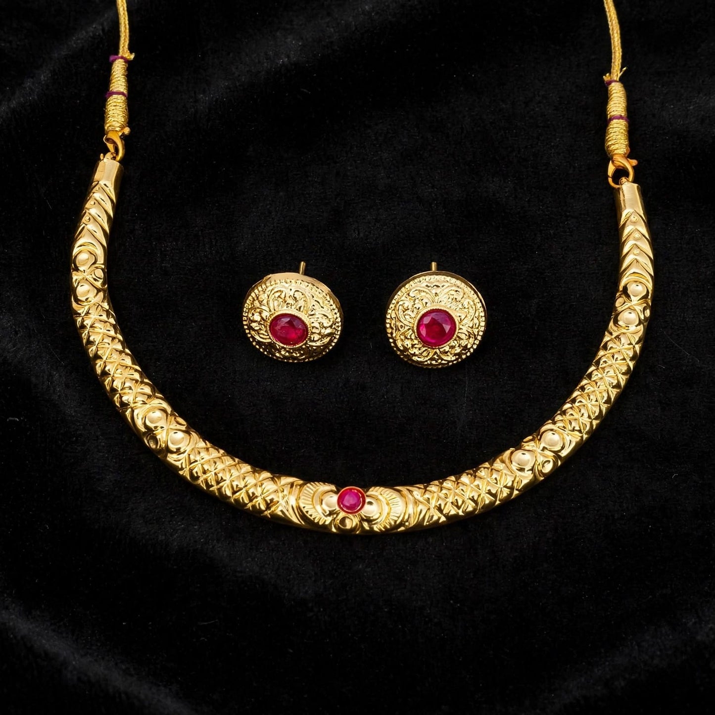 Hasli Necklace Earrings Set J0793
