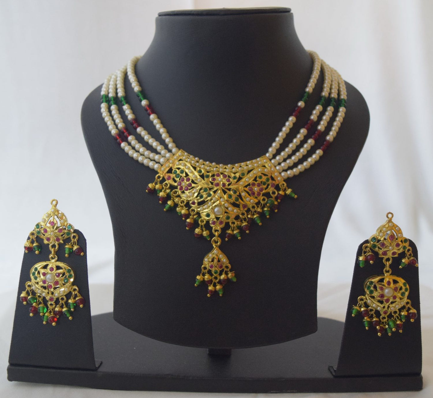 Punjabi Jadau Locket Set J4028 – Gold Plated Pendant Necklace Jewellery
