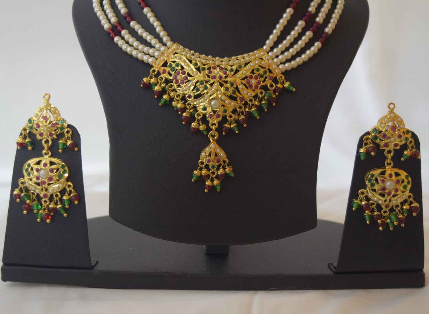 Punjabi Jadau Locket Set J4028 – Gold Plated Pendant Necklace Jewellery
